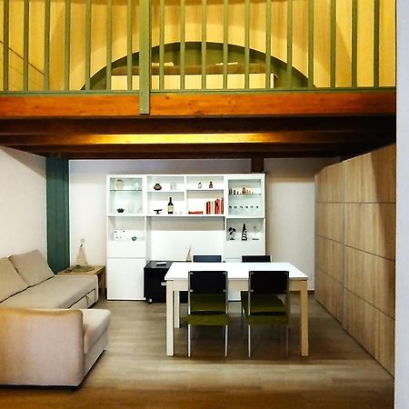 شقة The Wooden Loft - Bari Centro المظهر الخارجي الصورة